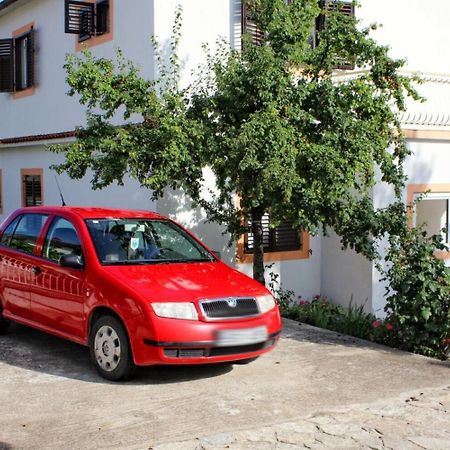 Apartments Slavica - Free Parking Jezera Kültér fotó