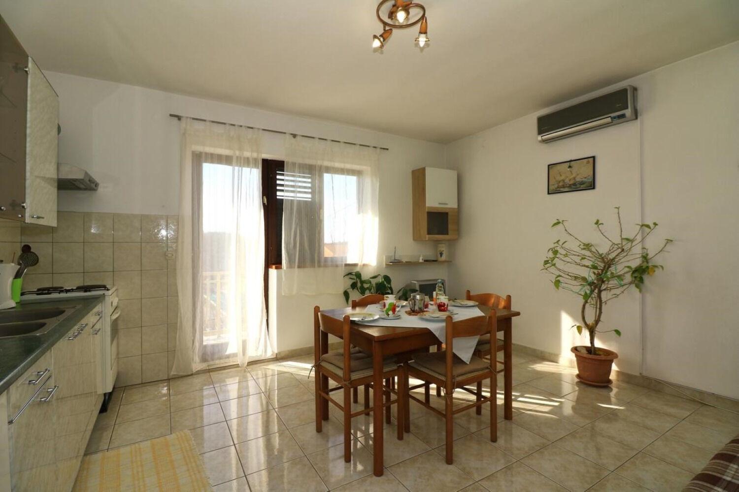 Apartments Slavica - Free Parking Jezera Kültér fotó