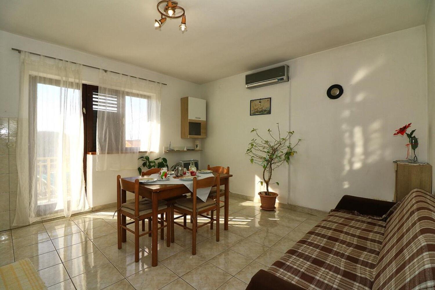 Apartments Slavica - Free Parking Jezera Kültér fotó