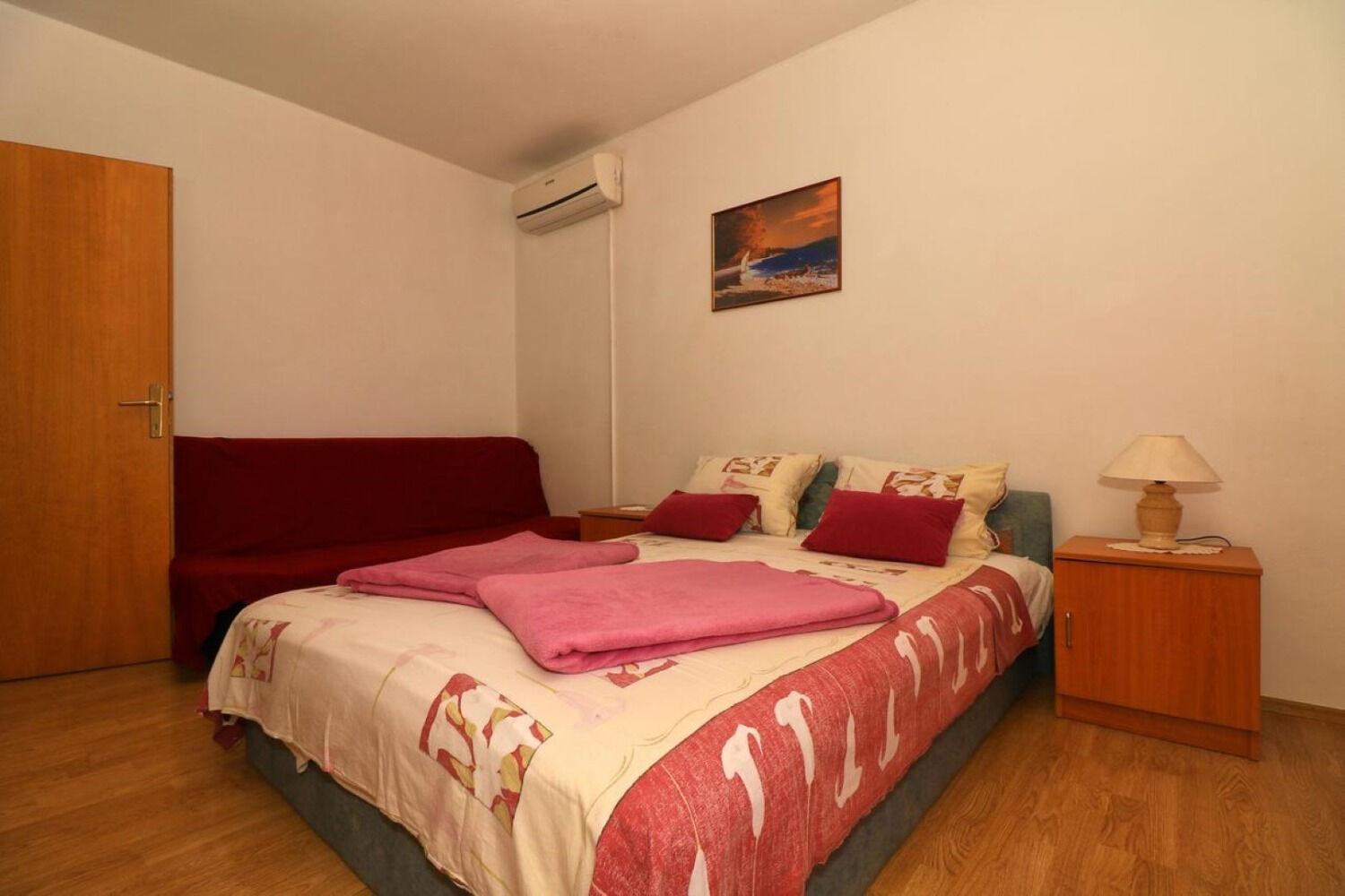 Apartments Slavica - Free Parking Jezera Kültér fotó