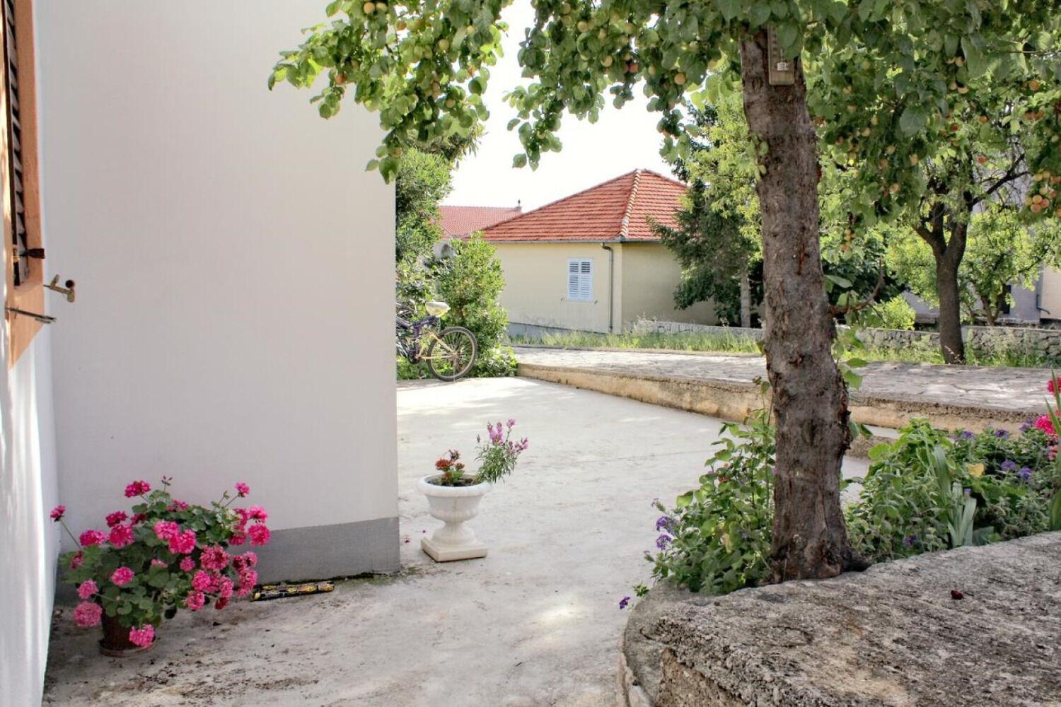 Apartments Slavica - Free Parking Jezera Kültér fotó